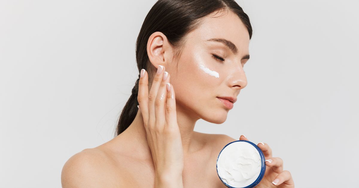 How to Layer Skincare Products Correctly for Beginners